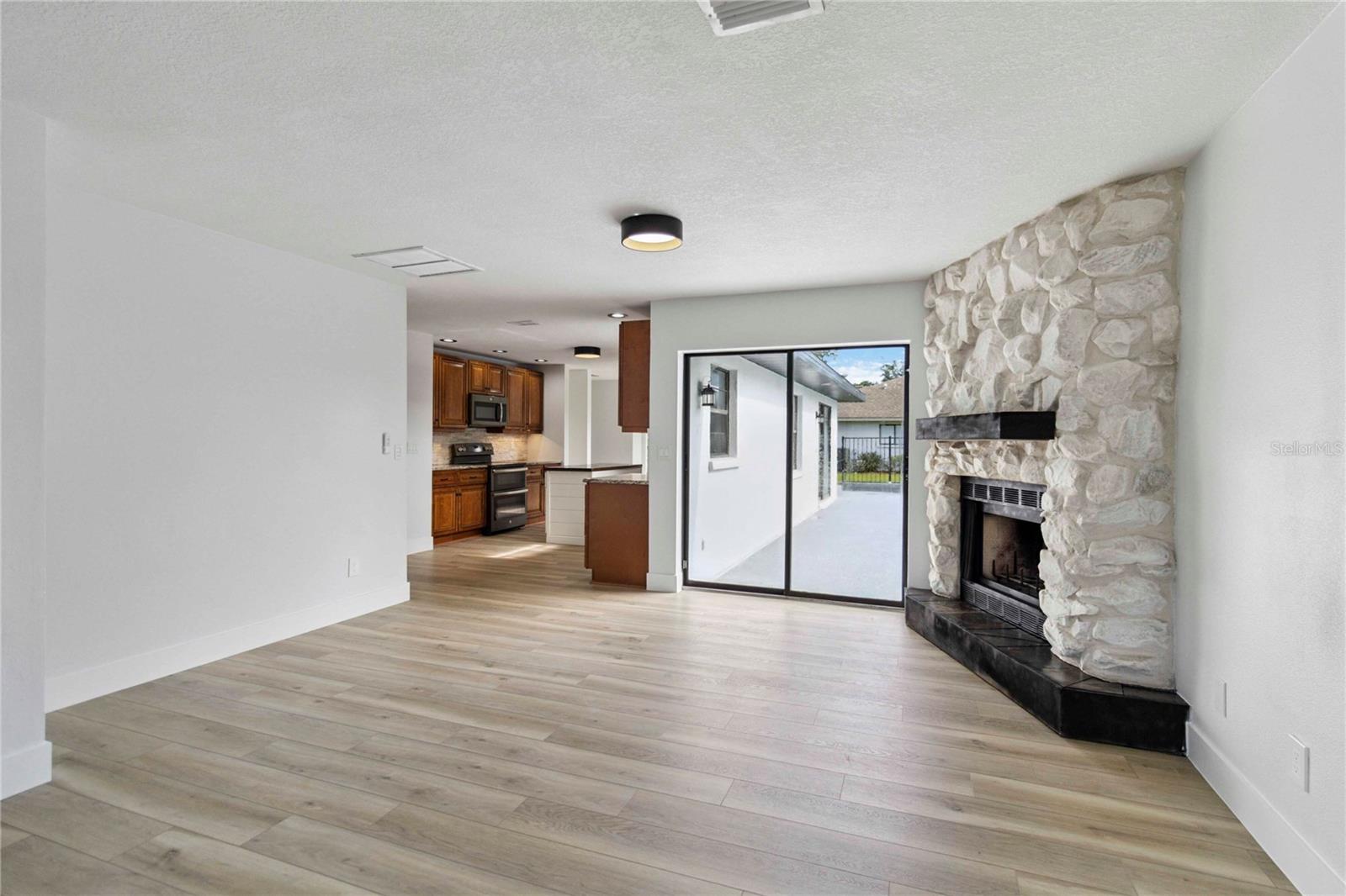 BRADEN WOODS PH VI - Residential