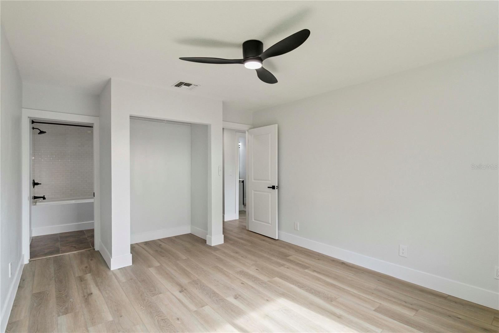 BRADEN WOODS PH VI - Residential