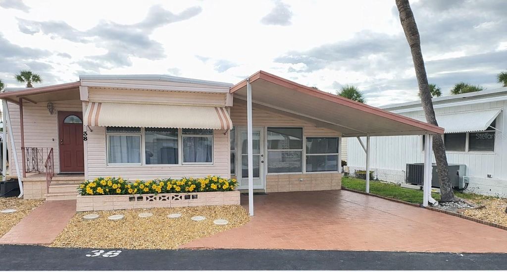 Photo of 4851 W Gandy Boulevard #B11L38, Tampa, FL 33611 (MLS # TB8439020)