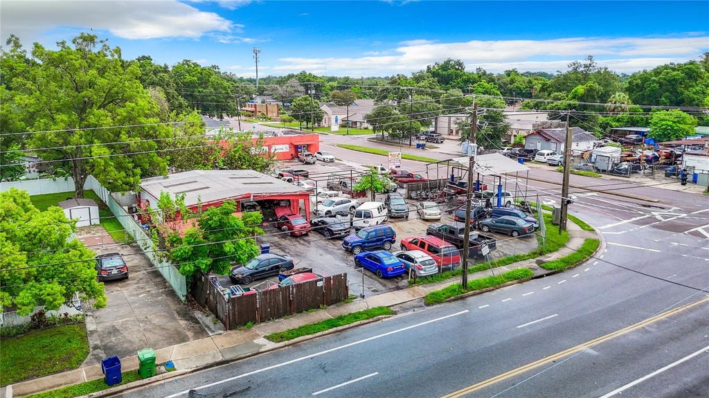 Photo of 1412 E Lake Avenue, Tampa, FL 33605 (MLS # TB8529956)