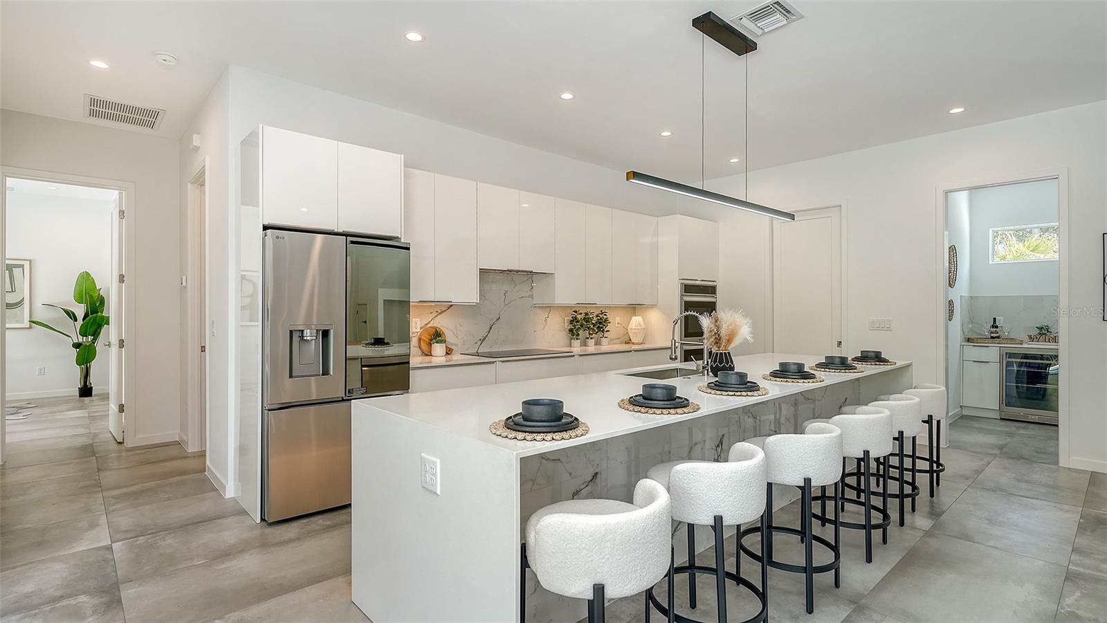 SOUTH GATE - Residential