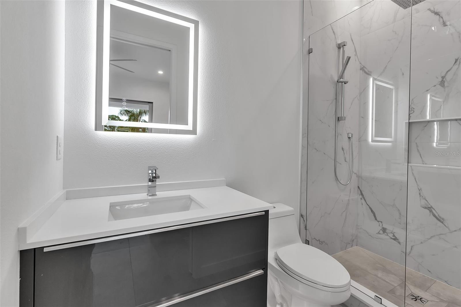 SOUTH GATE - Residential