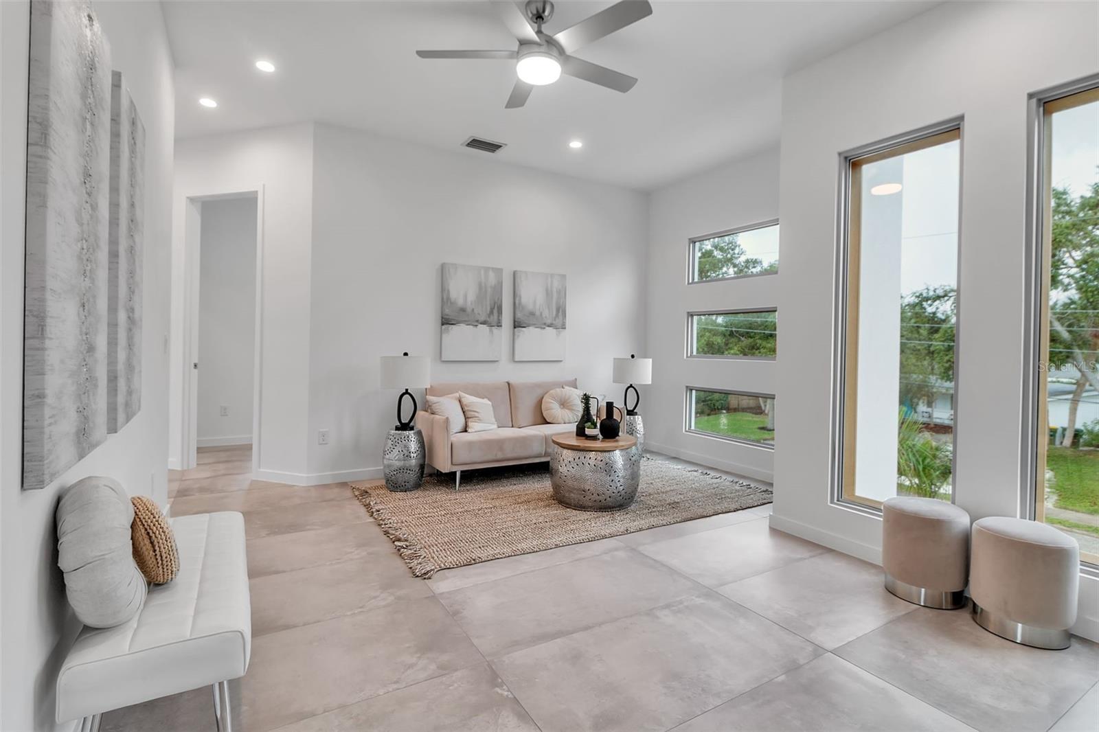 SOUTH GATE - Residential