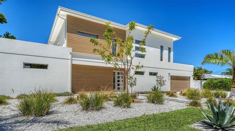 Photo of 2124 Clematis Place, Sarasota, FL 34239 (MLS # A4656371)