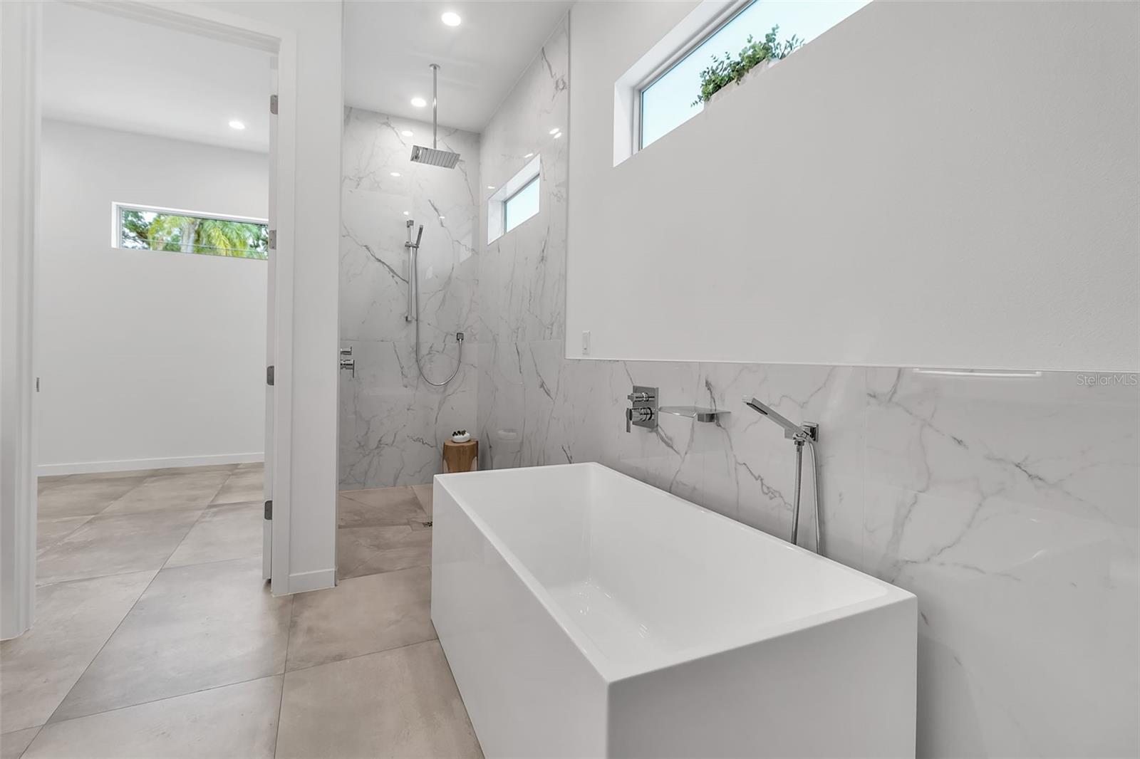 SOUTH GATE - Residential