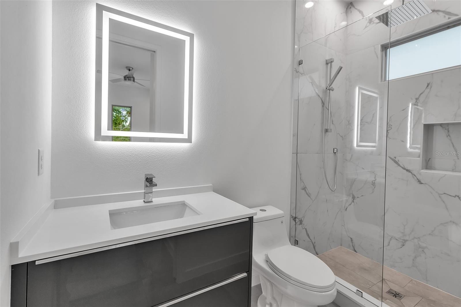 SOUTH GATE - Residential