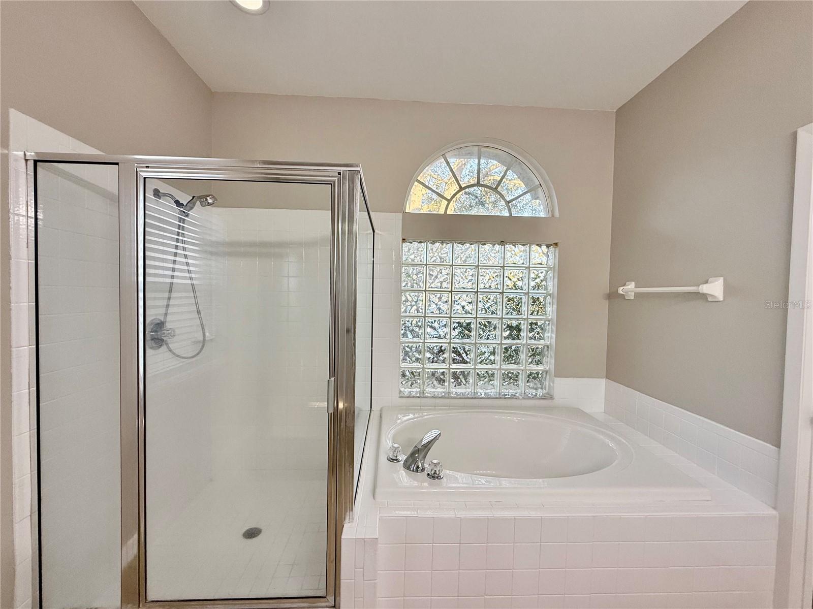 HEATHER LAKES UNIT XXVI - Residential Lease