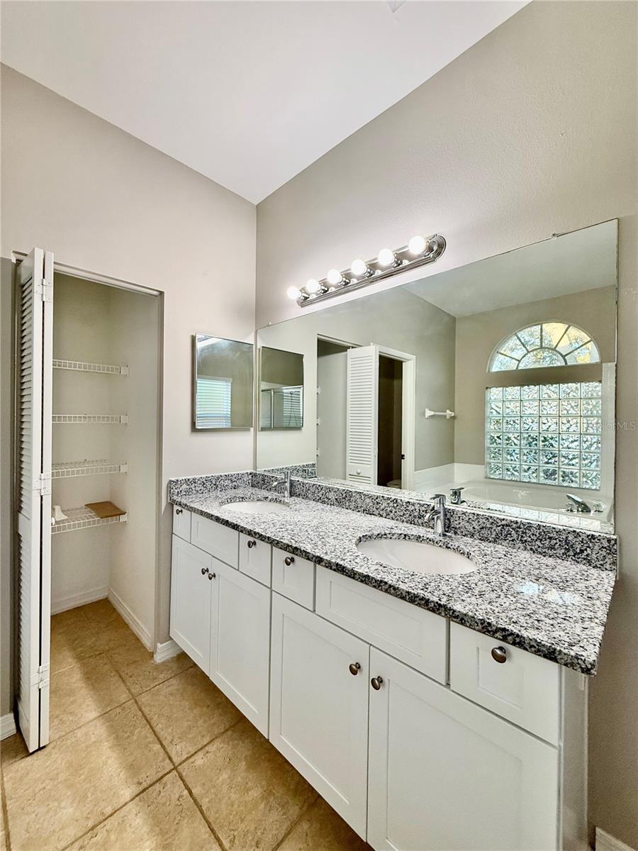 HEATHER LAKES UNIT XXVI - Residential Lease