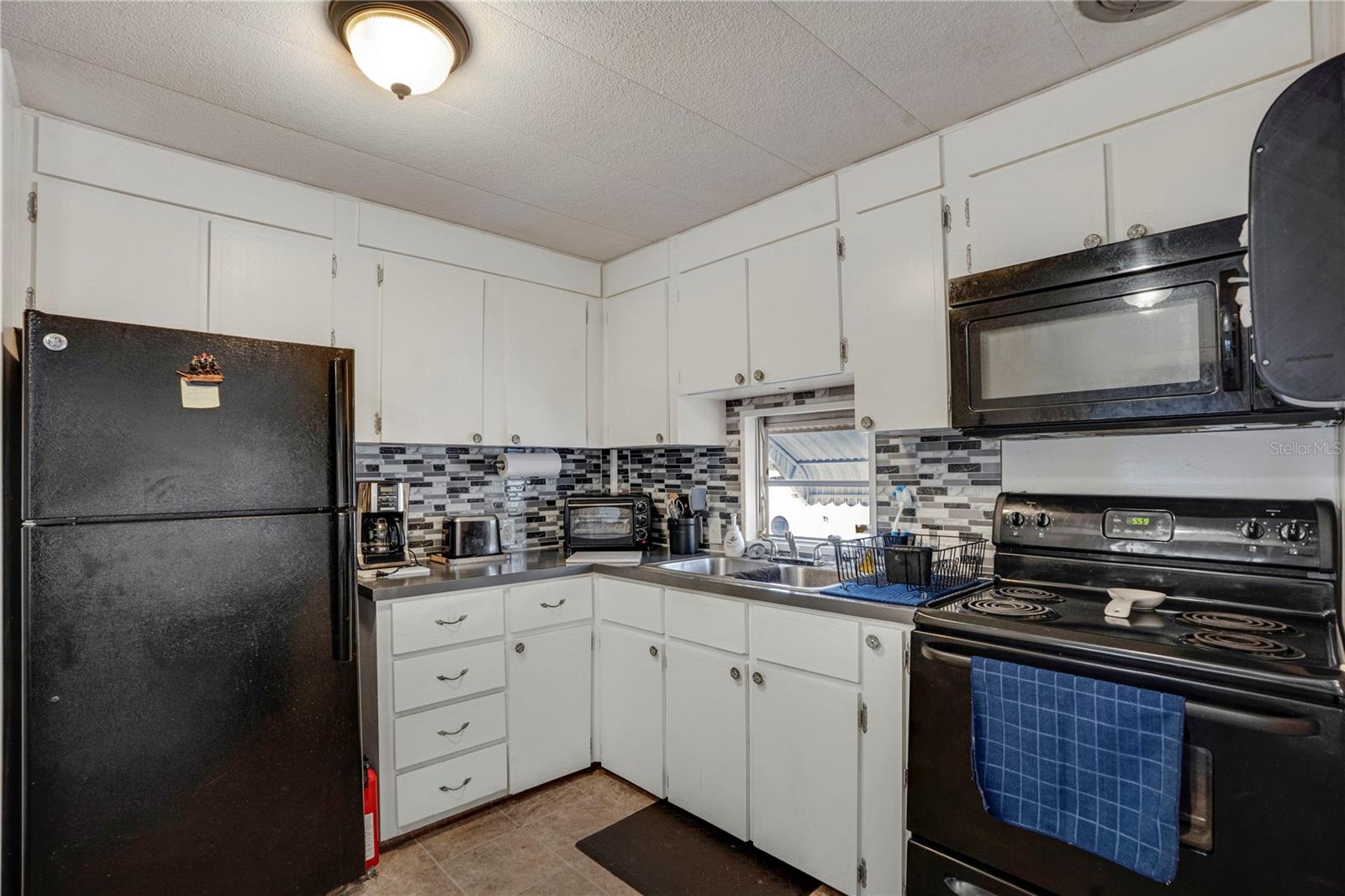 FAIR LANE ACRES - Residential