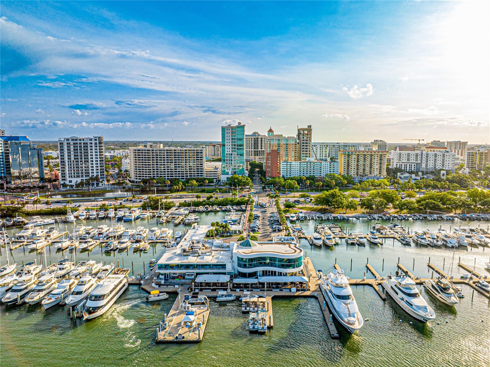 1350 MAIN RESIDENTIAL - Residential
