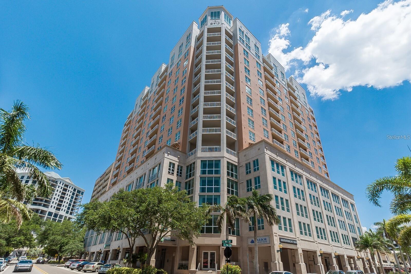 1350 MAIN RESIDENTIAL - Residential