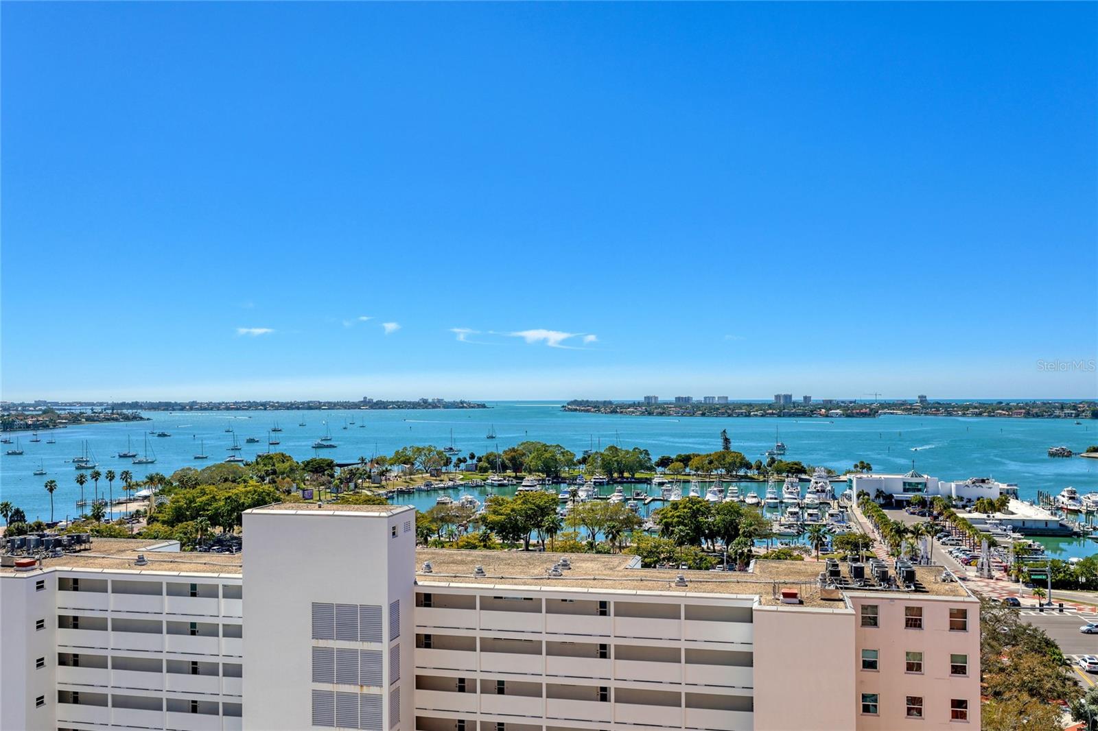 1350 MAIN RESIDENTIAL - Residential