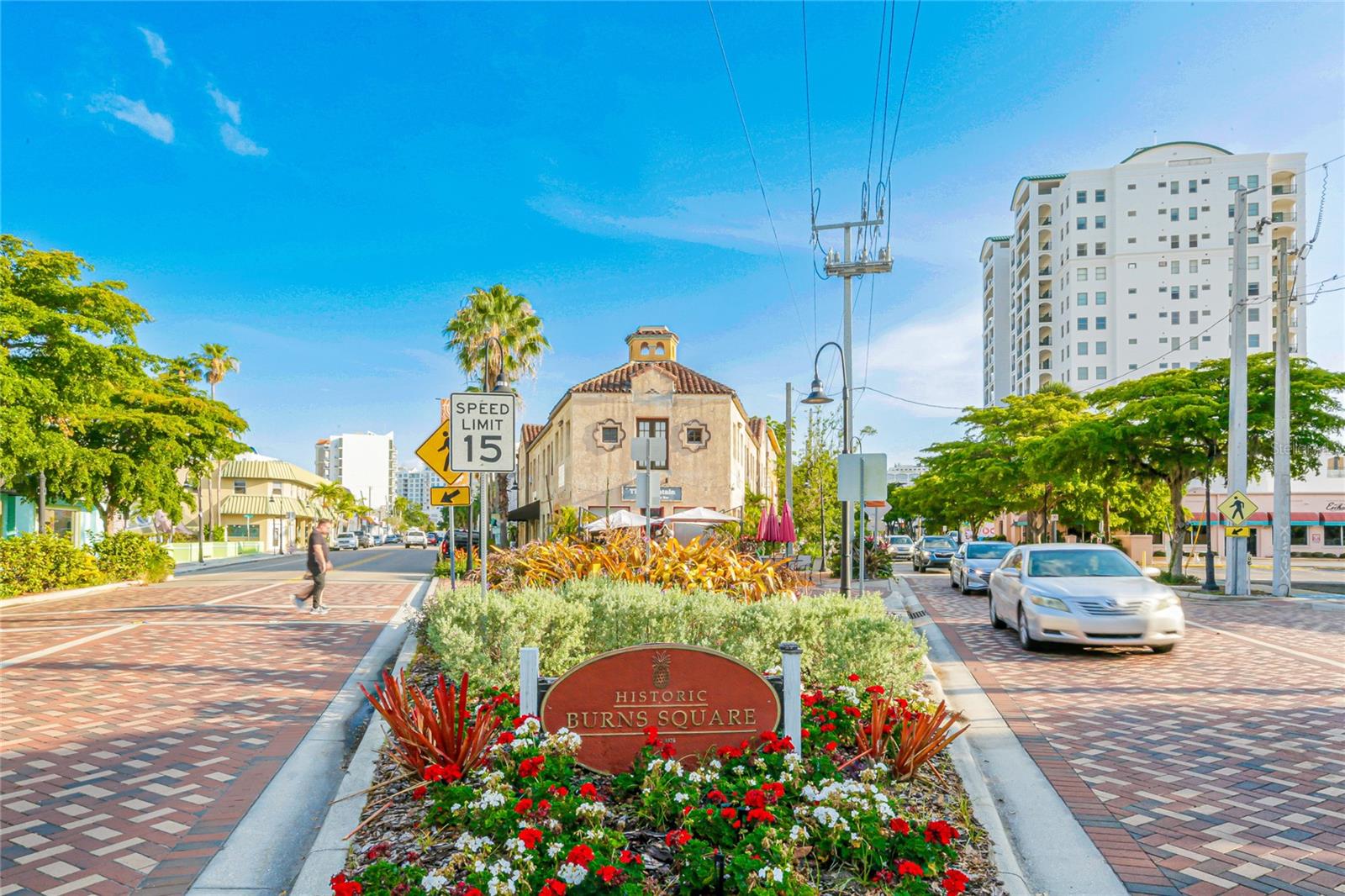 1350 MAIN RESIDENTIAL - Residential