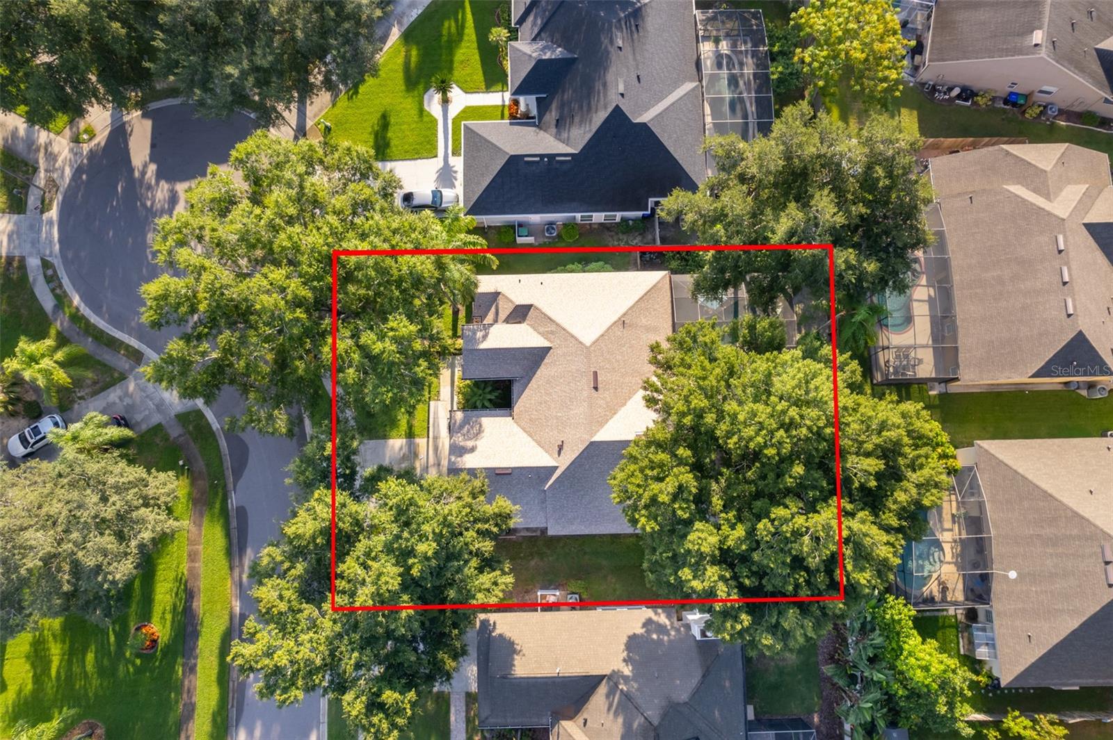 8118 VINELAND OAKS BOULEVARD