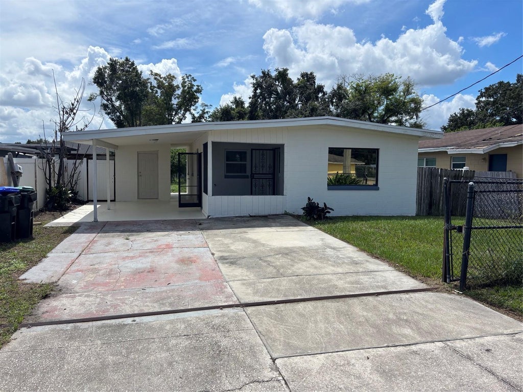 Photo of 4522 Carter Street, Orlando, FL 32811 (MLS # O6443299)