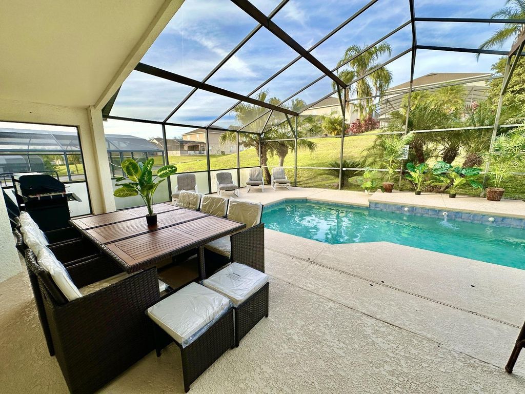 Photo of 116 Bridgewater Drive, Davenport, FL 33897 (MLS # O6379007)