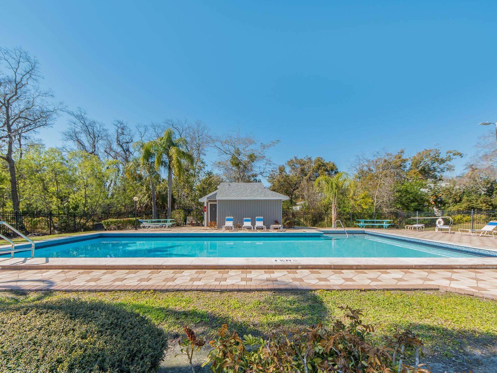 CLOVERPLACE CONDO - Residential