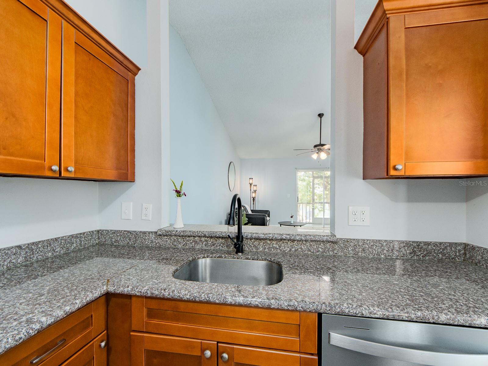 CLOVERPLACE CONDO - Residential