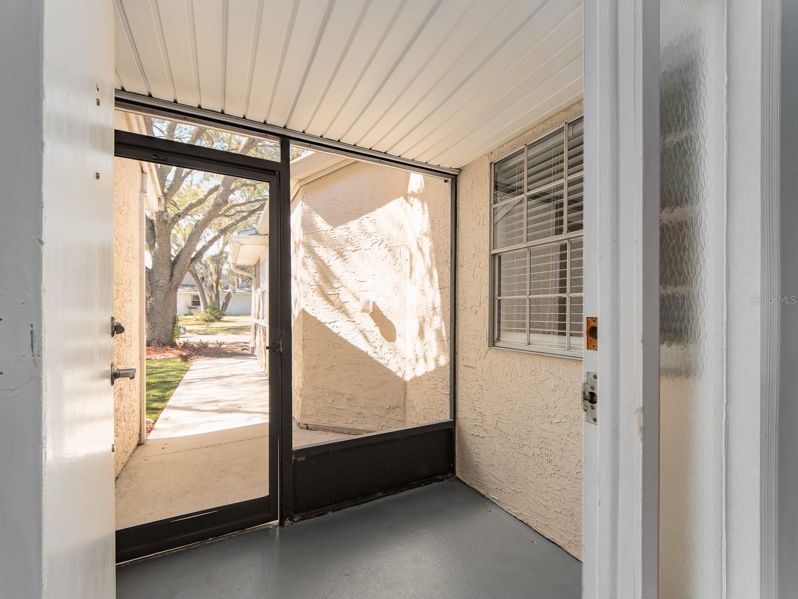 CLOVERPLACE CONDO - Residential