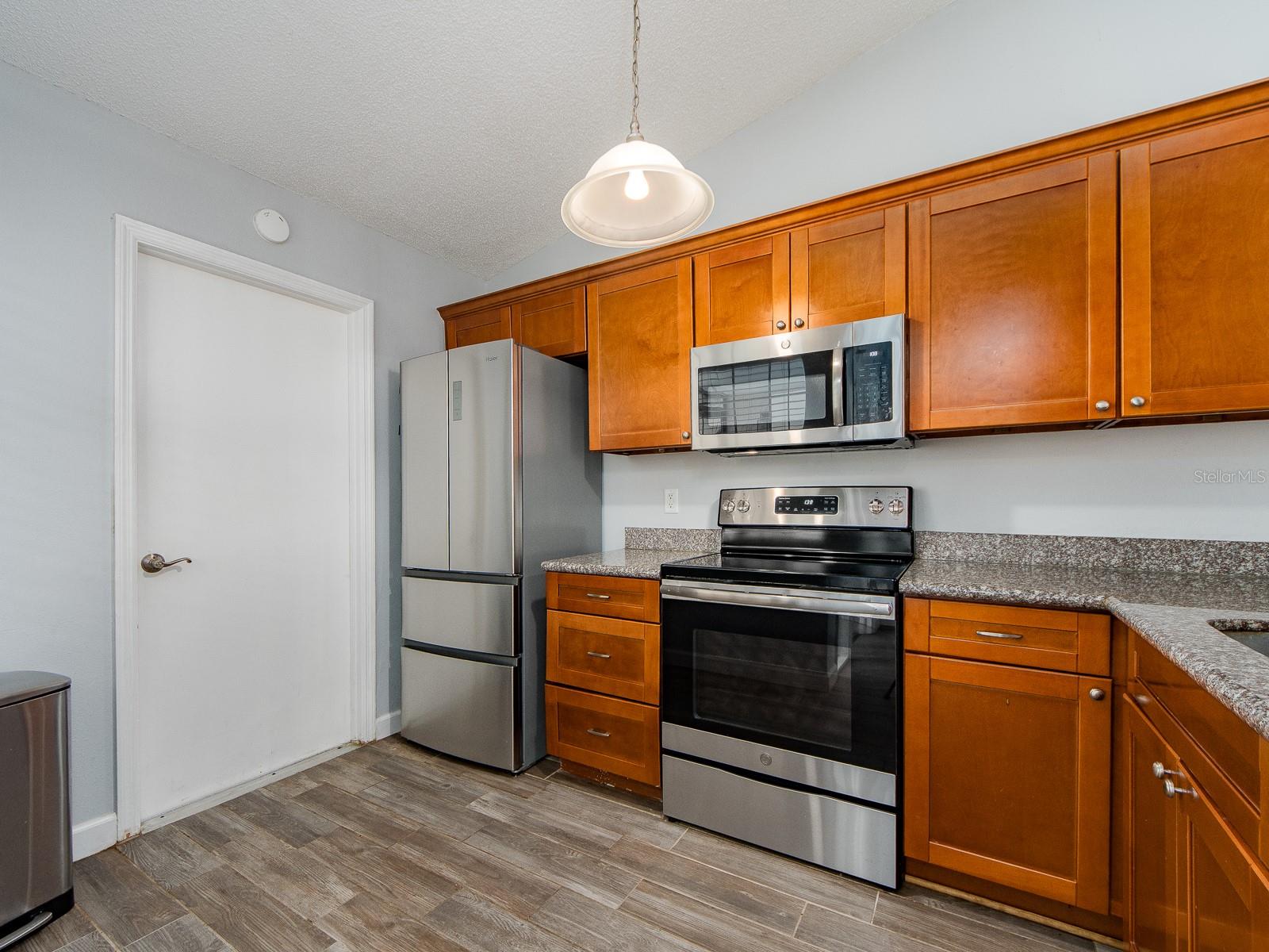 CLOVERPLACE CONDO - Residential