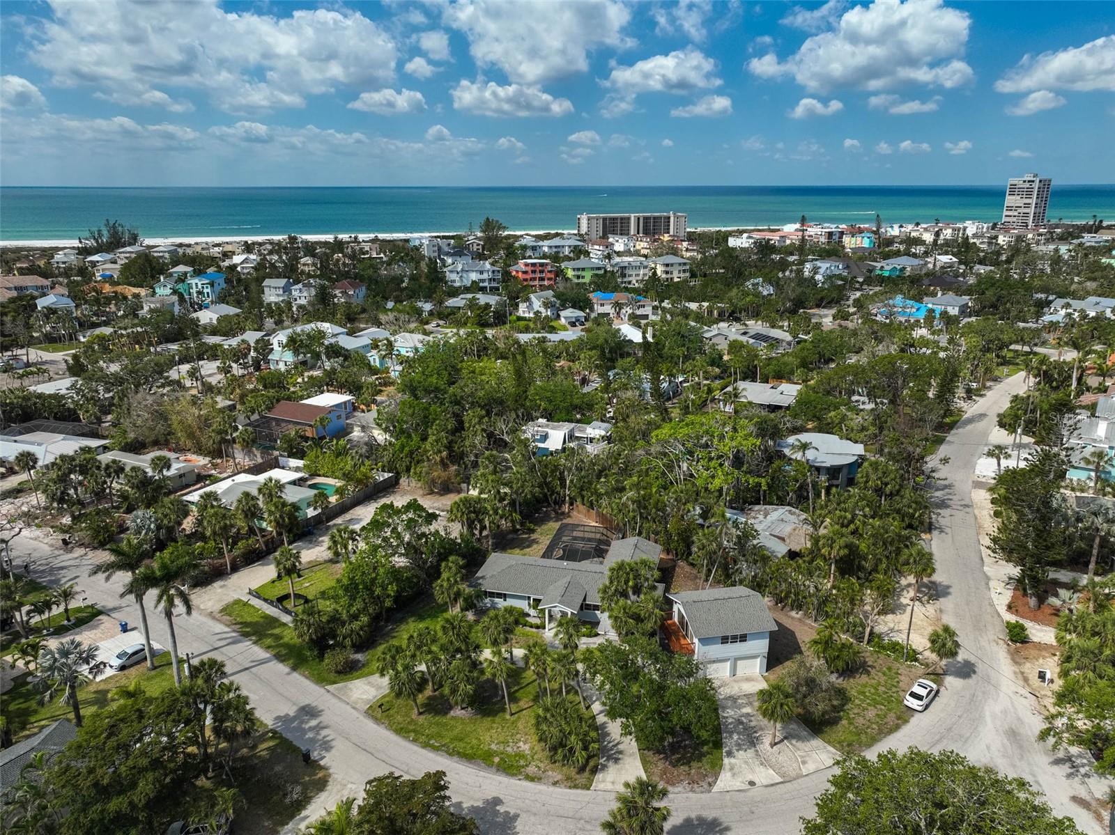 SARASOTA BEACH - Residential