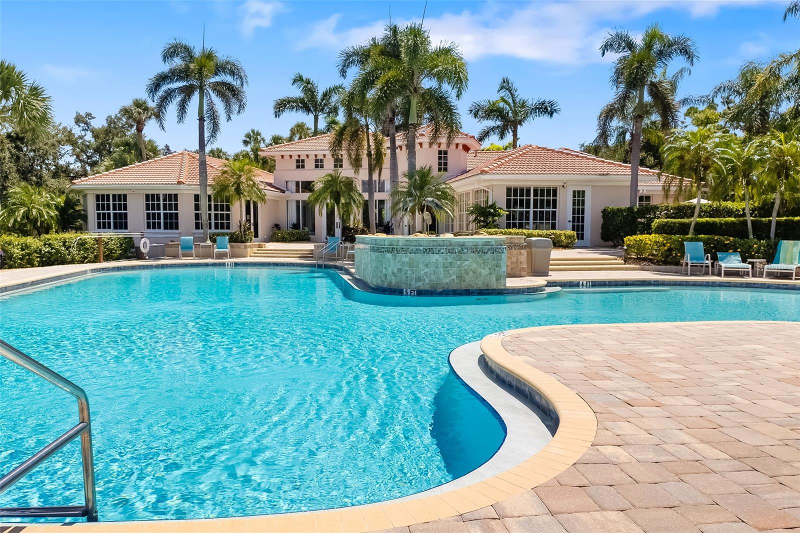 SAWGRASS - Residential