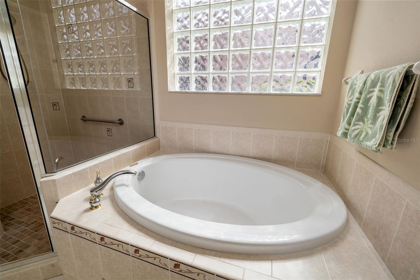 SAWGRASS - Residential