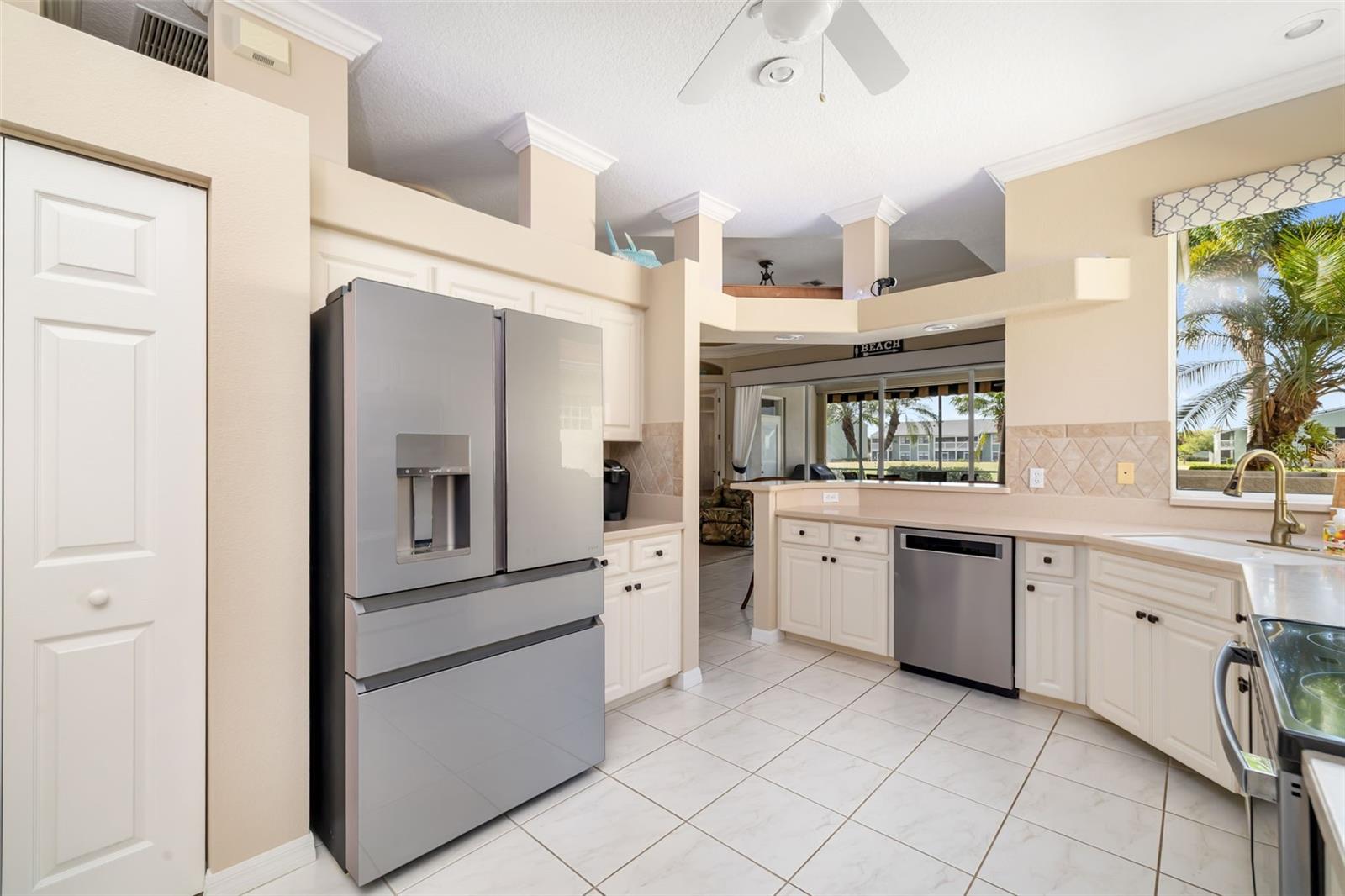 SAWGRASS - Residential