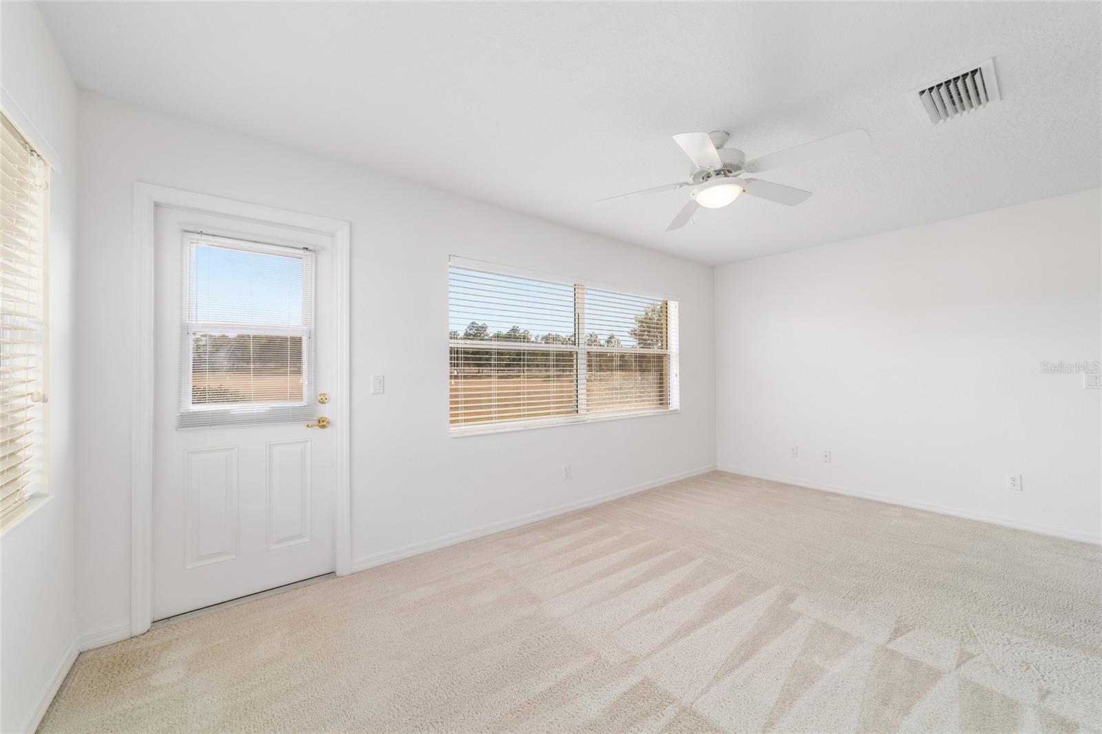 ON TOP OF THE WORLD - Residential