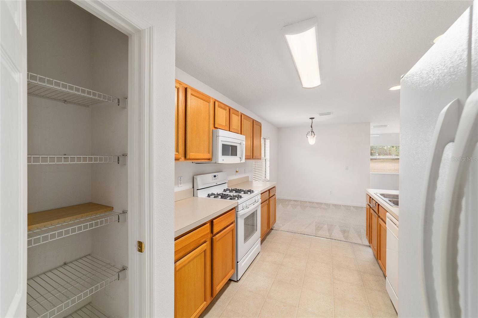 ON TOP OF THE WORLD - Residential