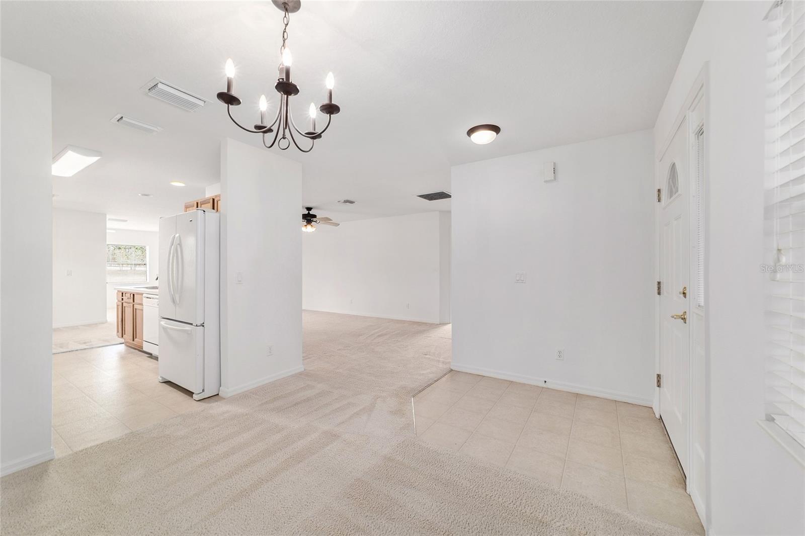 ON TOP OF THE WORLD - Residential