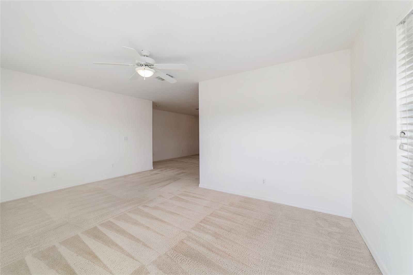 ON TOP OF THE WORLD - Residential