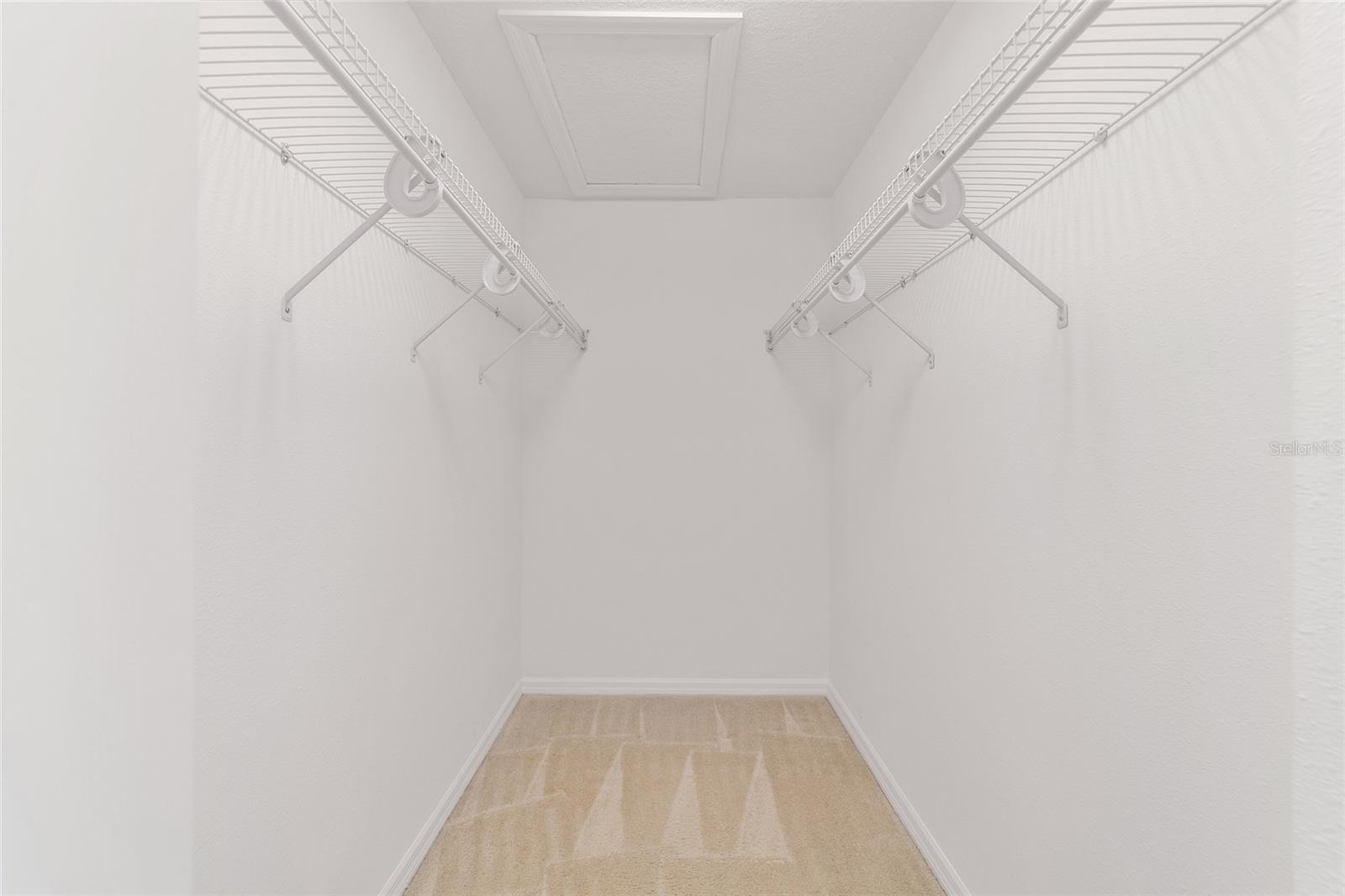 ON TOP OF THE WORLD - Residential