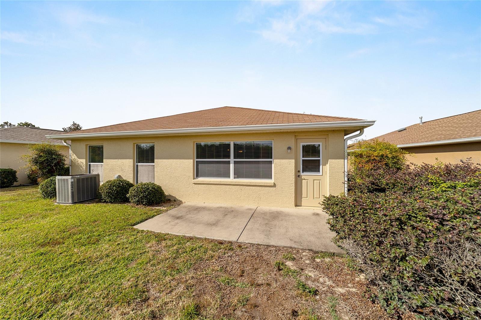 ON TOP OF THE WORLD - Residential