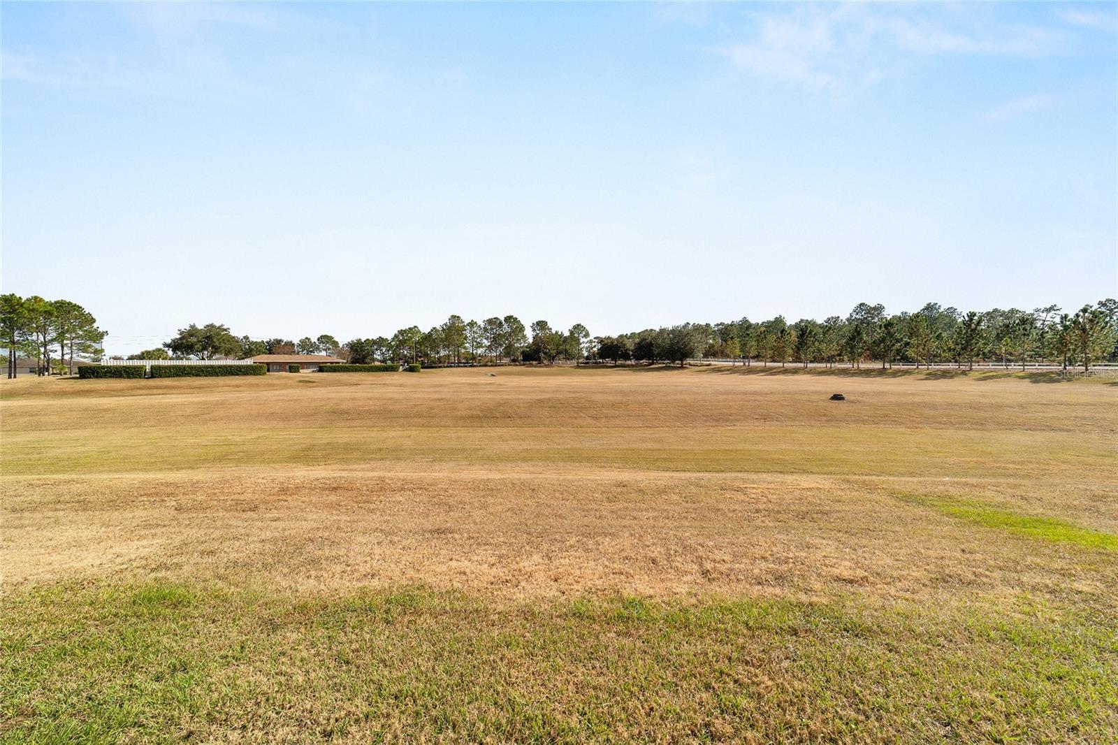 ON TOP OF THE WORLD - Residential