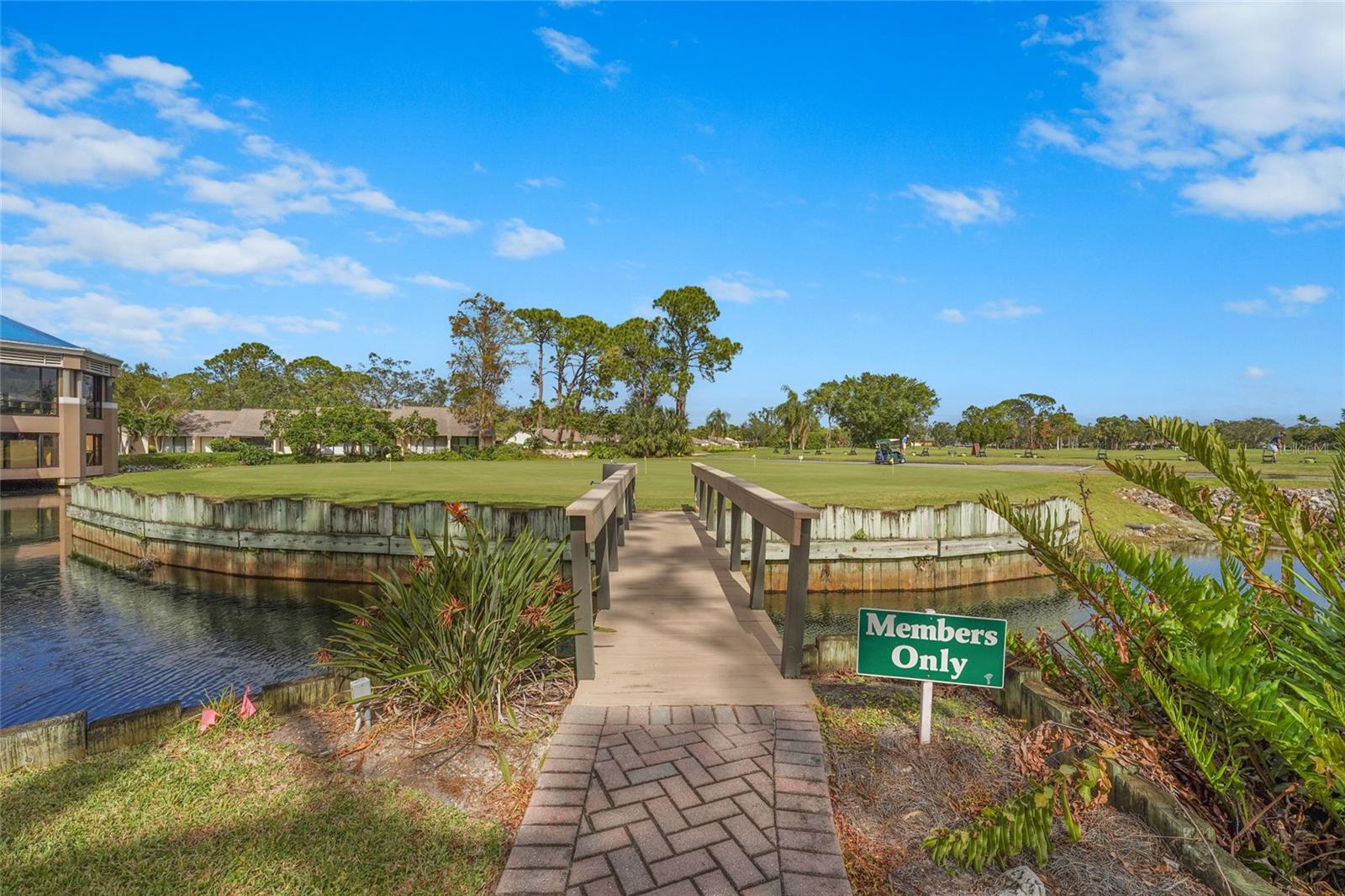 MEADOWLAKE I - Residential