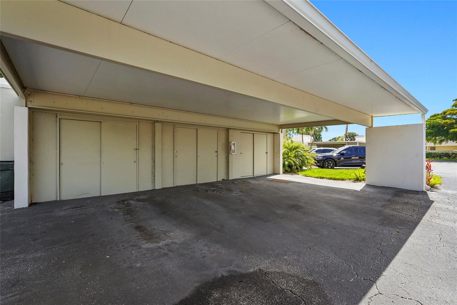 MEADOWLAKE I - Residential