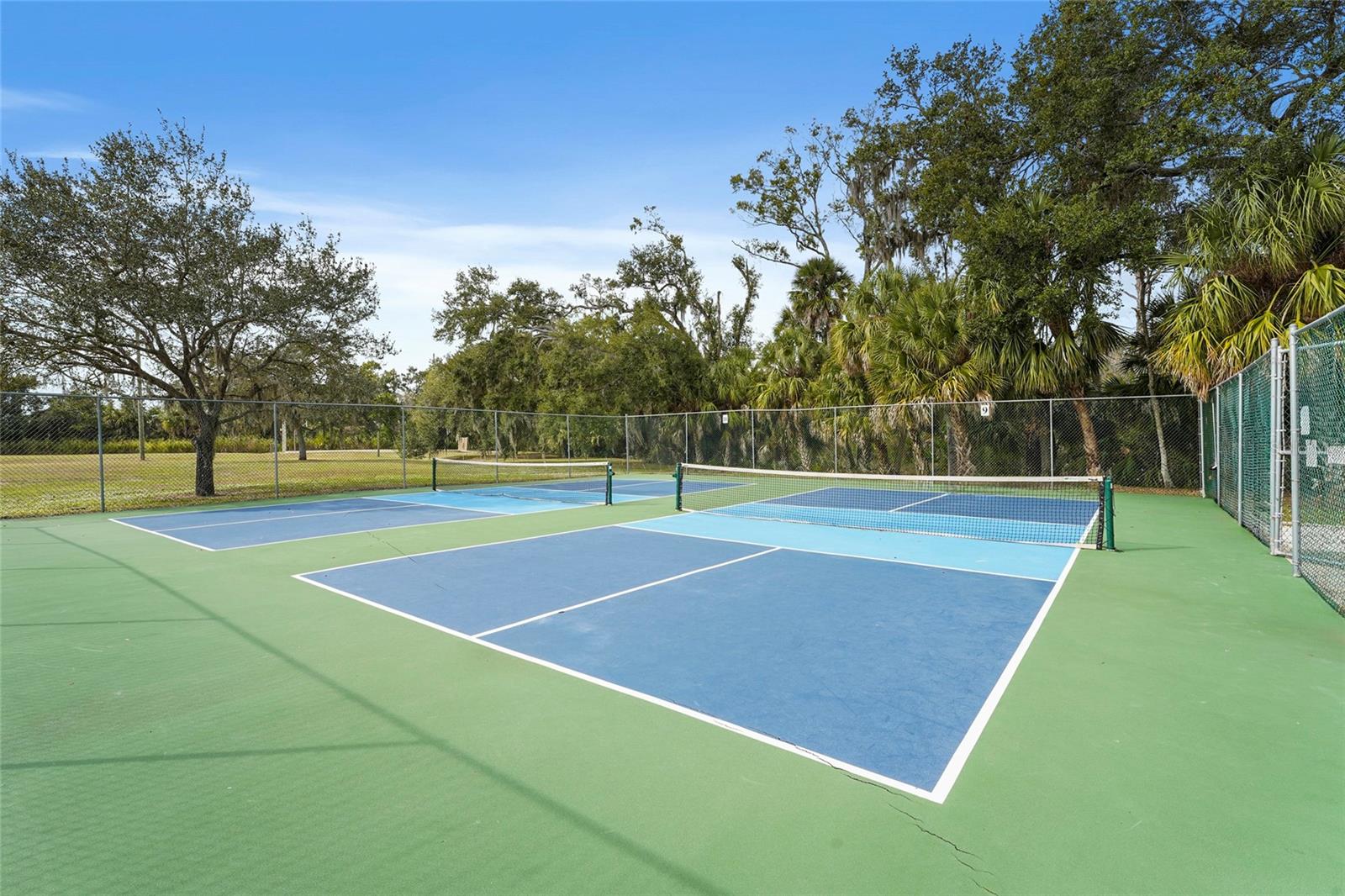 MEADOWLAKE I - Residential
