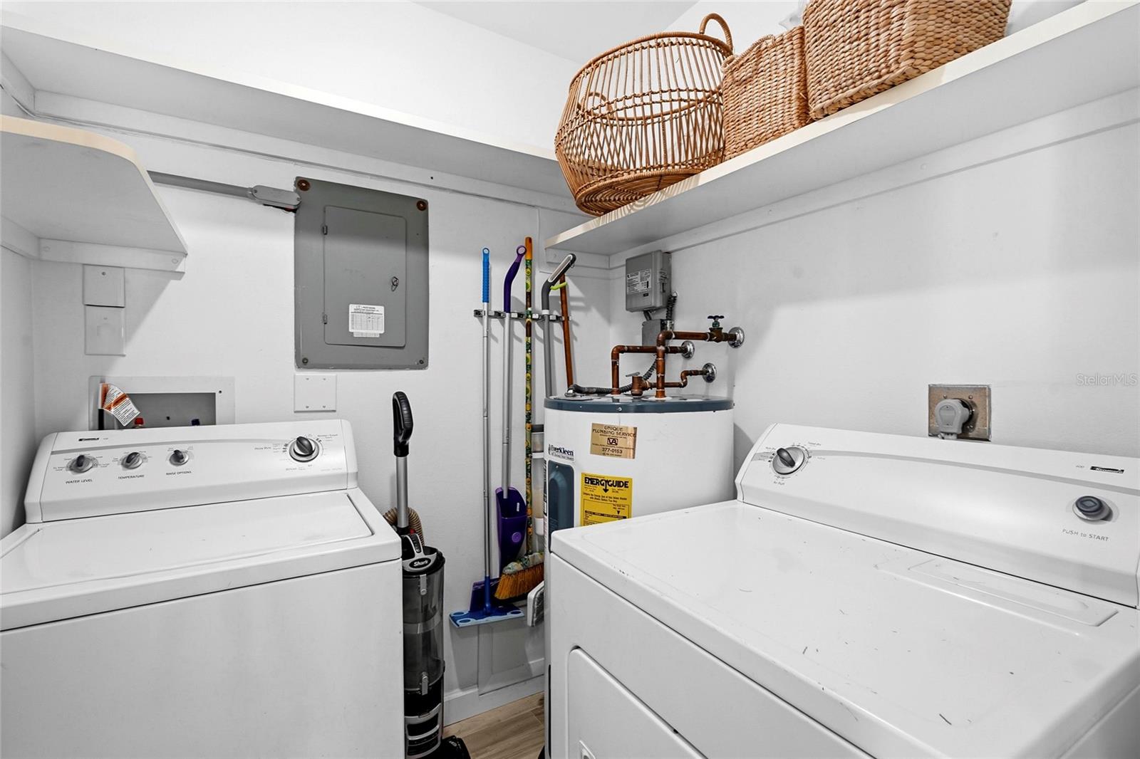 MEADOWLAKE I - Residential