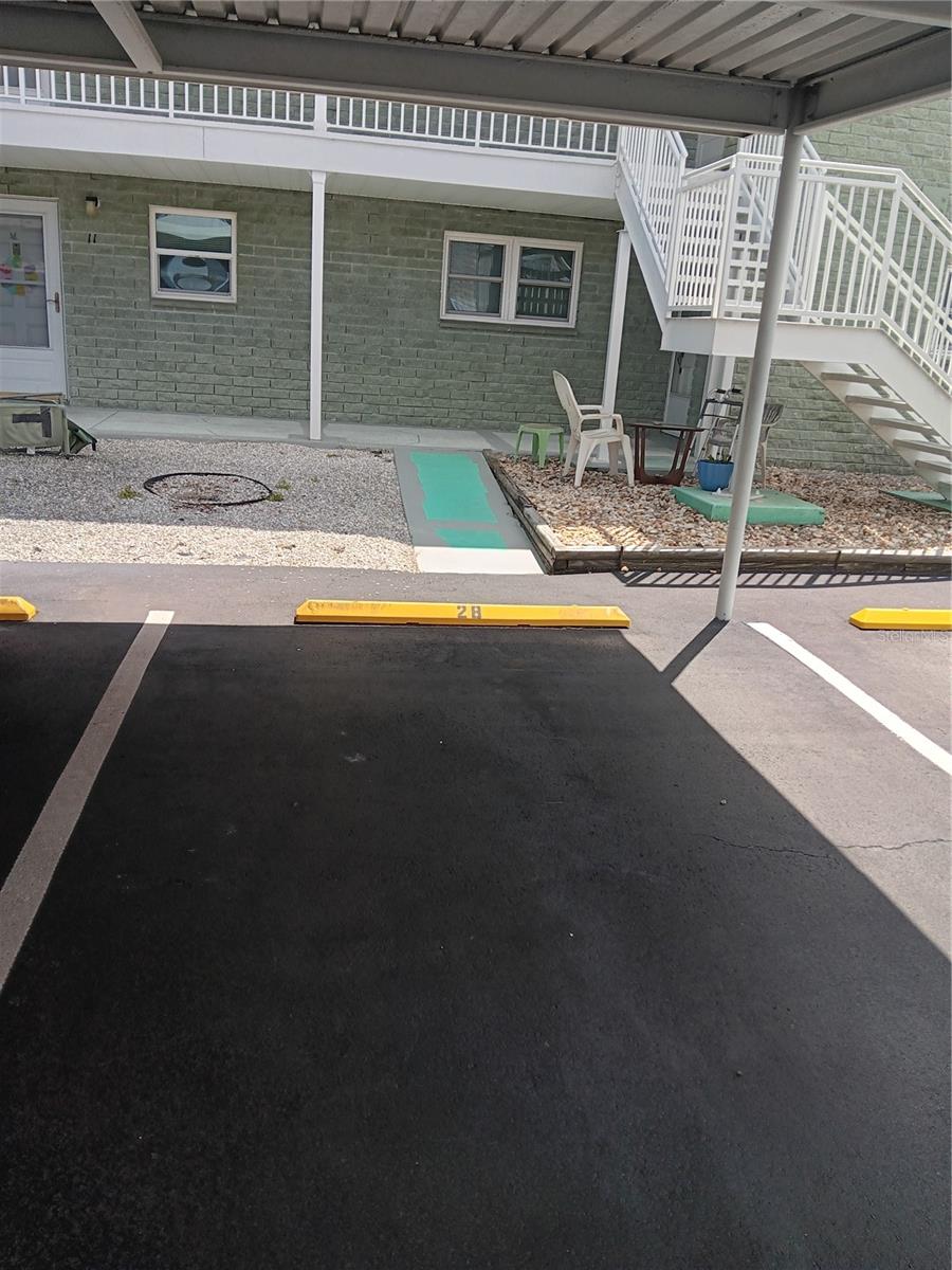 PARADISE SHORES - Residential