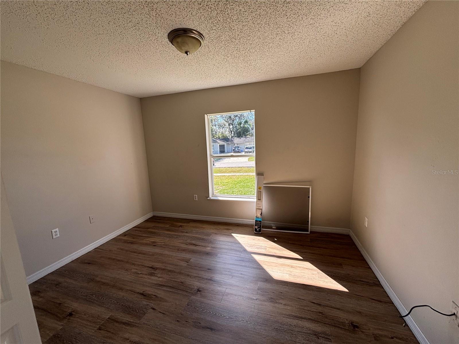 DELTONA LAKES UNIT 36 - Residential Lease