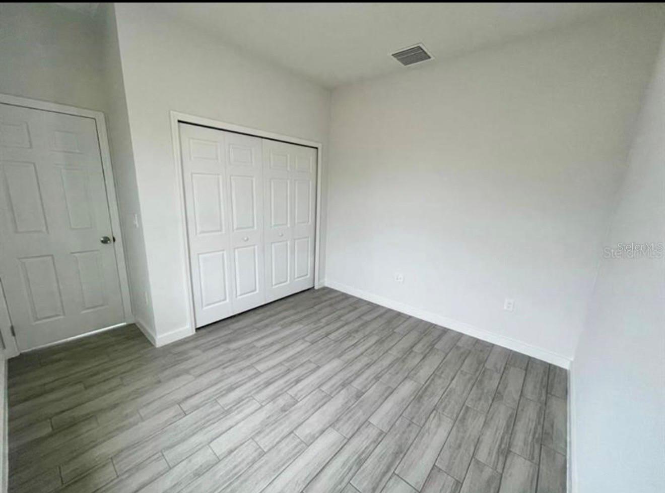 MARION OAKS UN 05 - Residential Lease