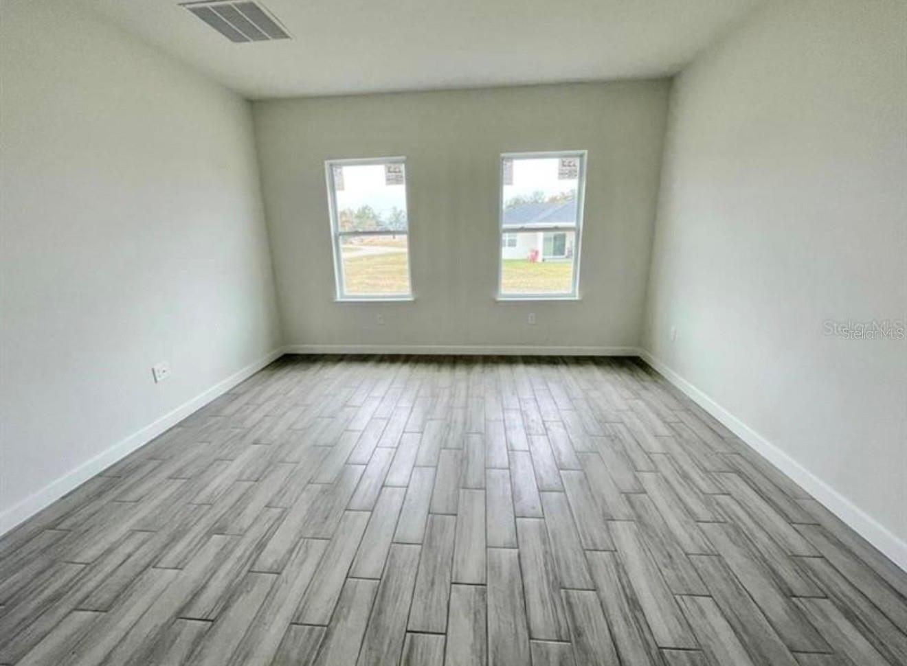 MARION OAKS UN 05 - Residential Lease