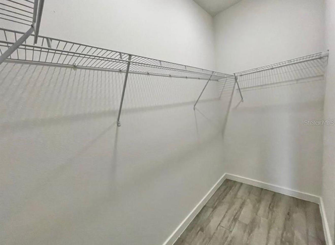 MARION OAKS UN 05 - Residential Lease