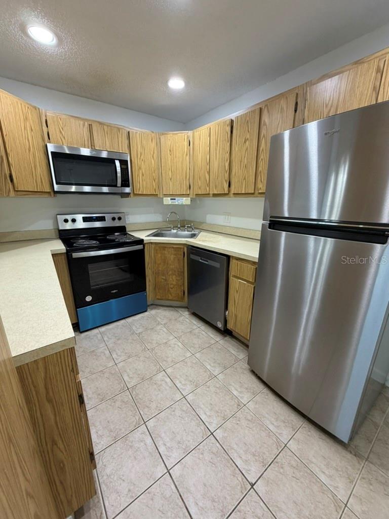 PINE RIDGE CLUB VILLAGE 1 PH 6 - Residential Lease