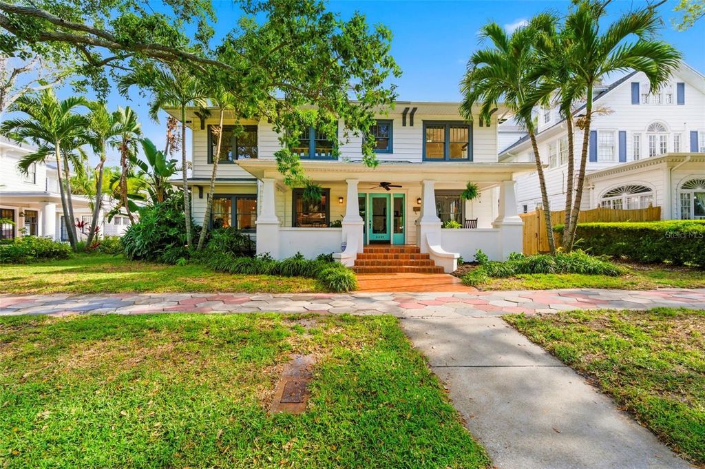 Photo of 816 16th Avenue NE, St Petersburg, FL 33704 (MLS # TB8496090)