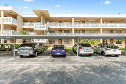 Photo of 4920 Locust Street NE #115, St Petersburg, FL 33703 (MLS # TB8454349)