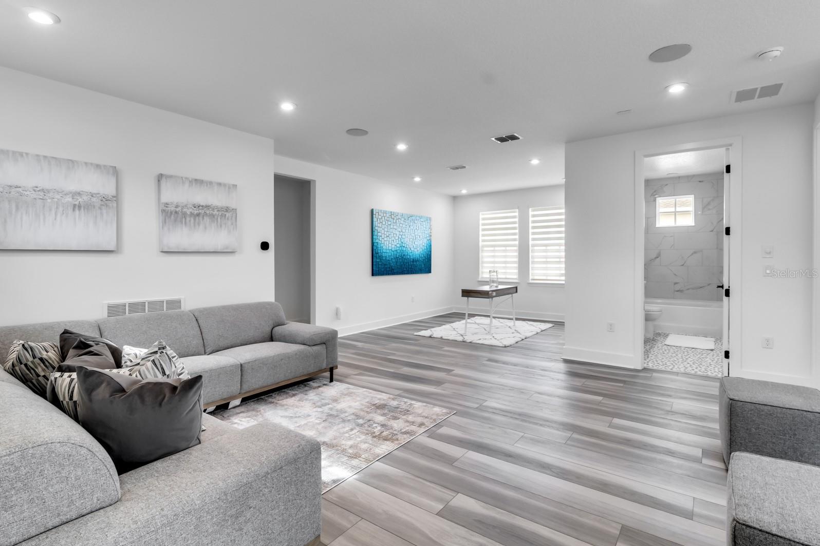 CELEBRATION ISLAND VILLAGE - Residential