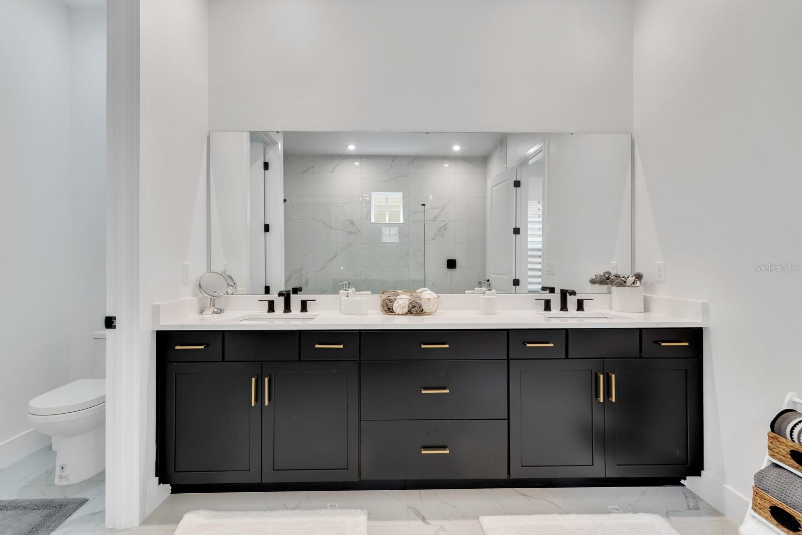 CELEBRATION ISLAND VILLAGE - Residential