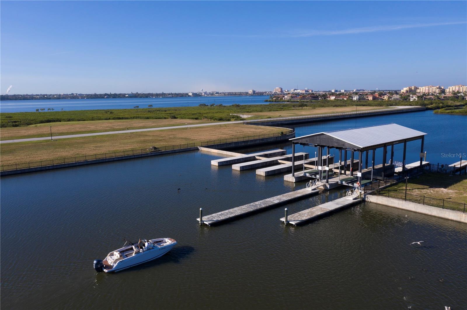 SANCTUARY COVE - Residential